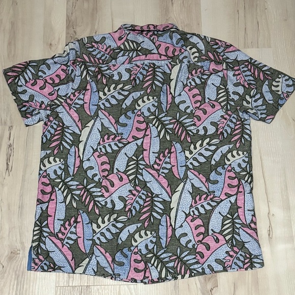 Tommy Bahama Men's Short Sleeve Floral Shirt Silk, XL - Picture 5 of 8